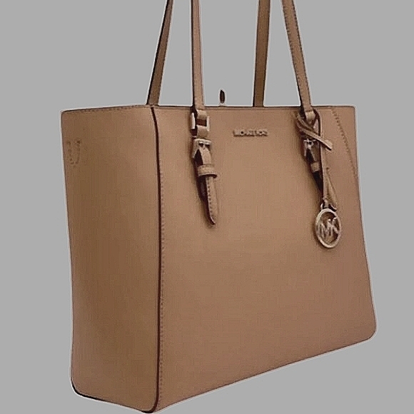 Michael Kors NWT Charlotte Large 3-in-1 Tote Crossbody Leather Handbag - Picture 4 of 10